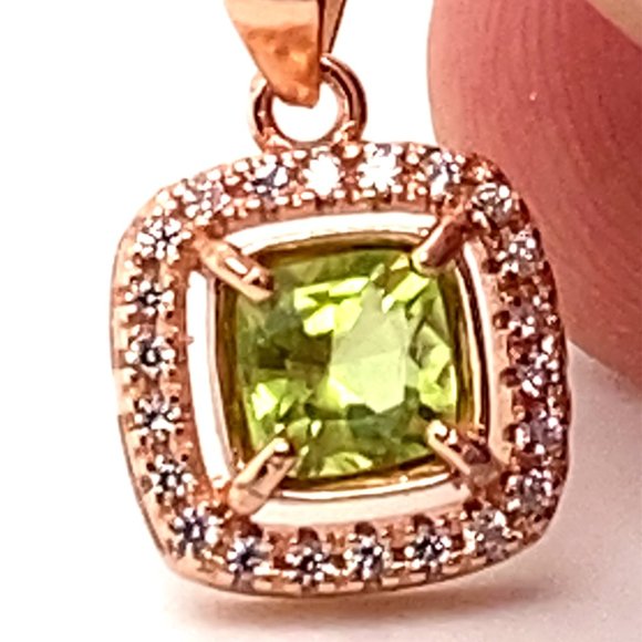 Peridot .70ct Rose Gold Finish Silver Pendant - Picture 3 of 7